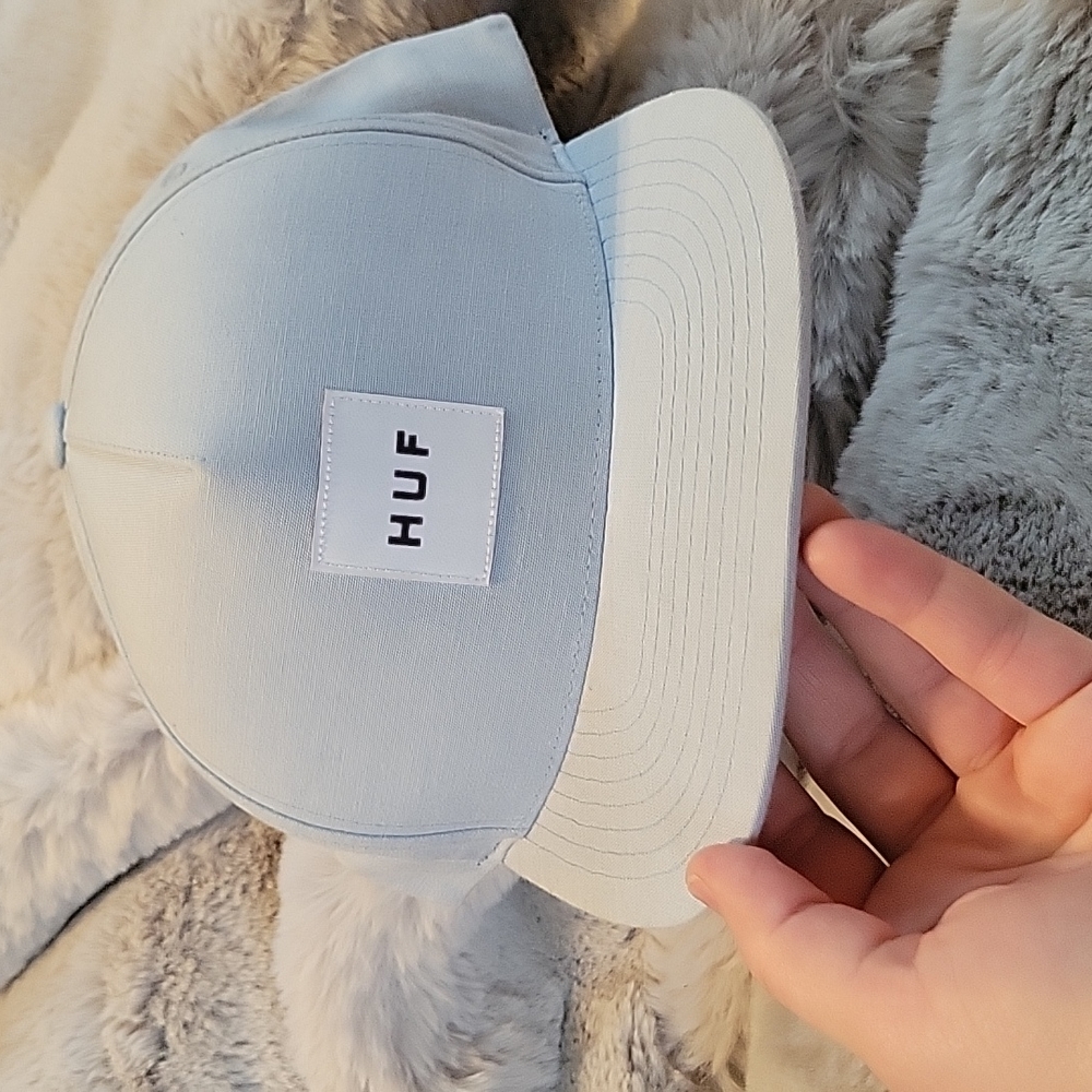 Huf flatbill light blue snapback like new condition